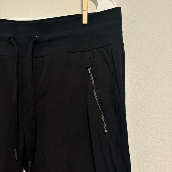 Athleta Trekkie North Jogger Black, Size 8P - Picture 3 of 6